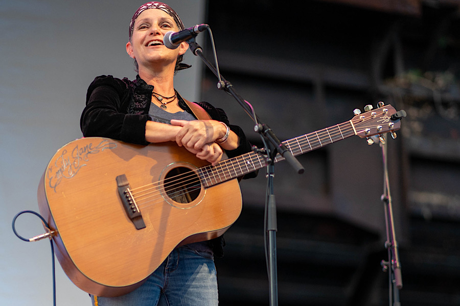 Photo of Dina Hall