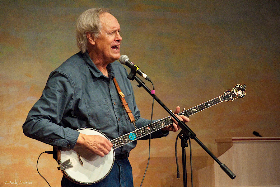 Photo of Tom Chapin